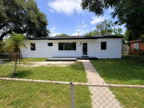15551 NW 29 Terrace Miami Gardens FL 33054