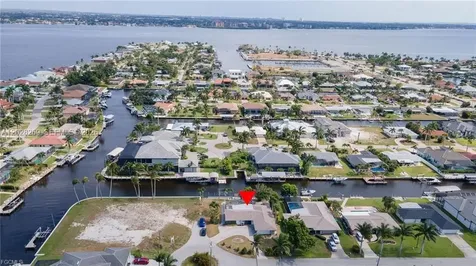 1138 N Lucerne Avenue Cape Coral FL 33904