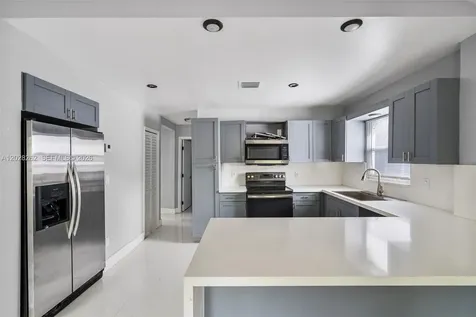 352 NW 41st Street Miami FL 33127
