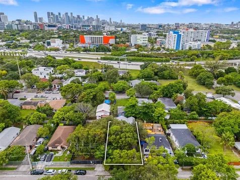352 NW 41st Street Miami FL 33127