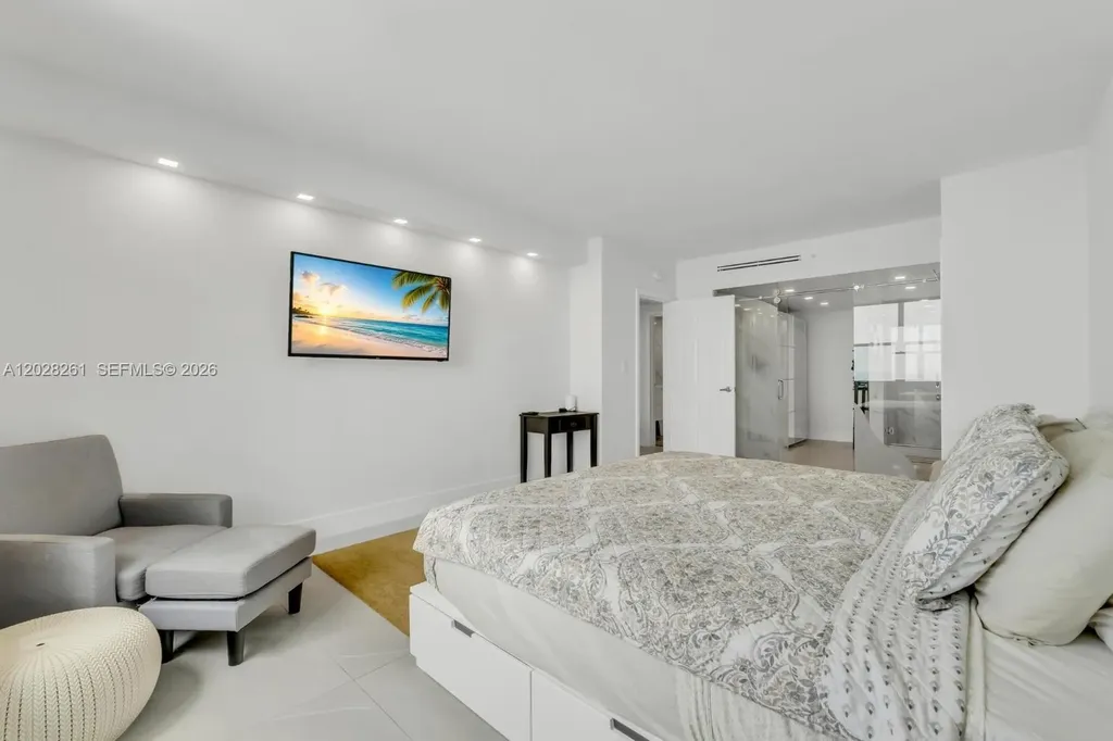 2501 S Ocean Drive Hollywood FL 33019