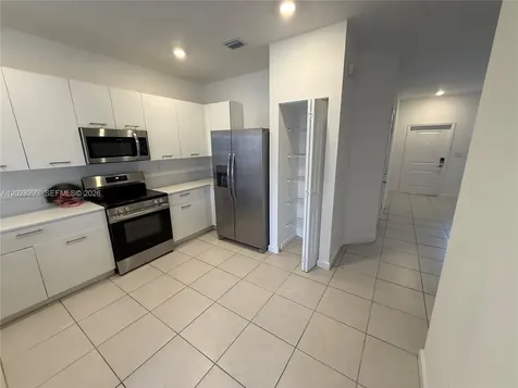12856 NW 22nd Place Miami FL 33167