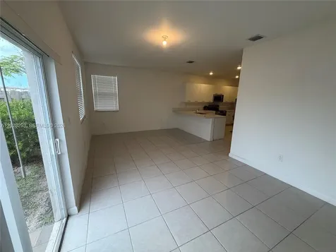 12856 NW 22nd Place Miami FL 33167