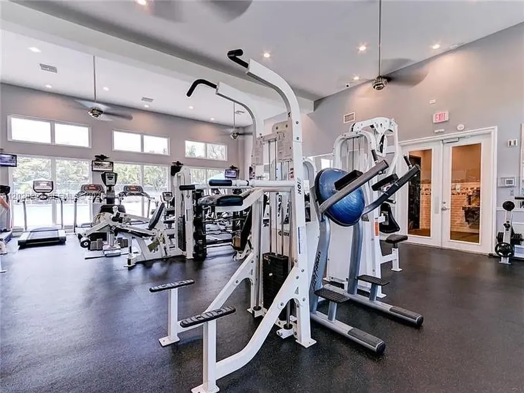 1120 Papaya Street Hollywood FL 33019