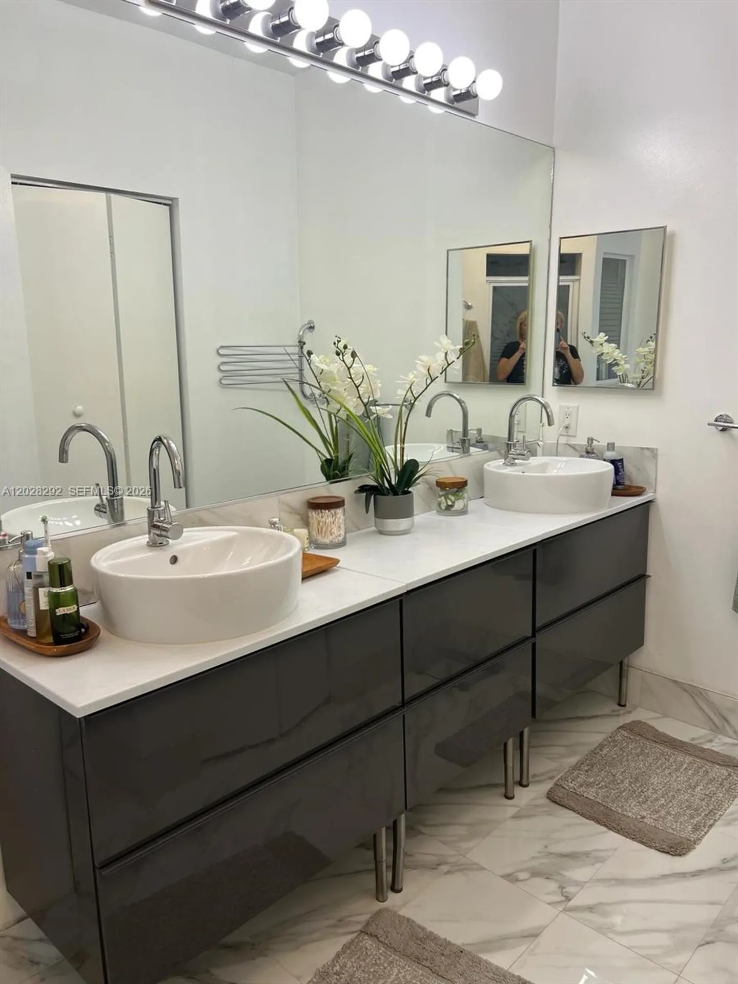 1120 Papaya Street Hollywood FL 33019