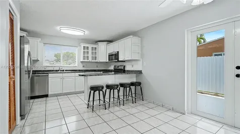 3731 SW 87th Place Miami FL 33165