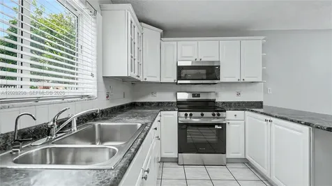 3731 SW 87th Place Miami FL 33165
