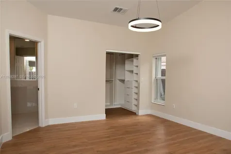 11252 NW 58th Terrace Doral FL 33178