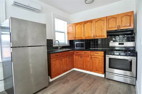 501 SW 6th Court Miami FL 33130