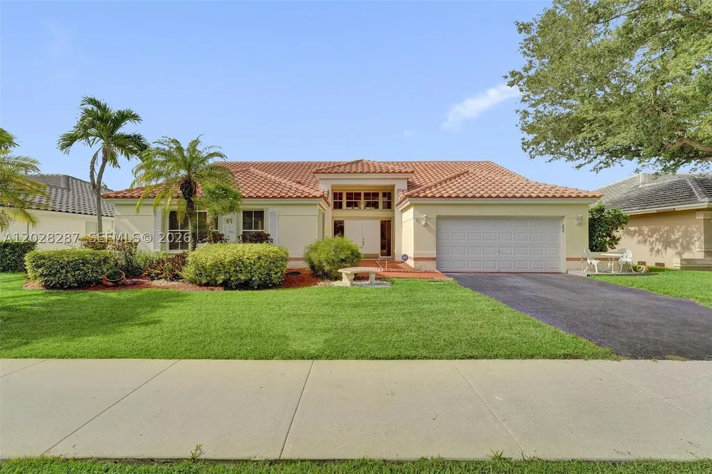 8860 Southern Orchard Road S Davie FL 33328