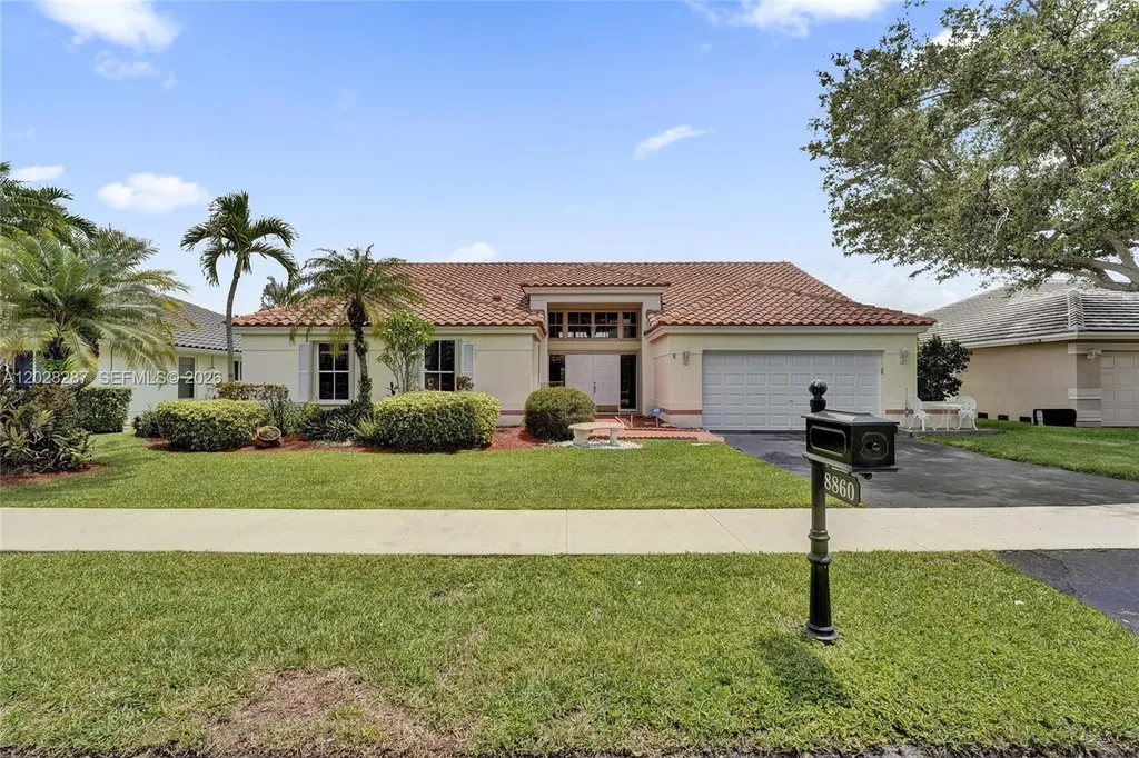 8860 Southern Orchard Road S Davie FL 33328
