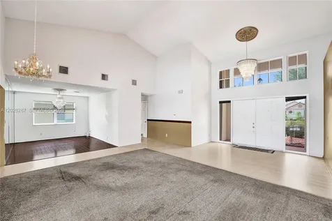 8860 Southern Orchard Road S Davie FL 33328
