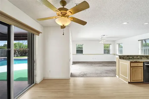 8860 Southern Orchard Road S Davie FL 33328