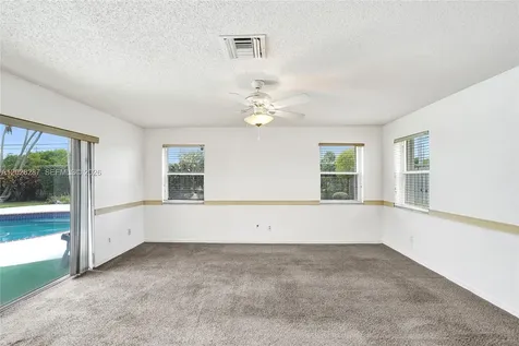 8860 Southern Orchard Road S Davie FL 33328