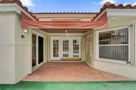 8860 Southern Orchard Road S Davie FL 33328