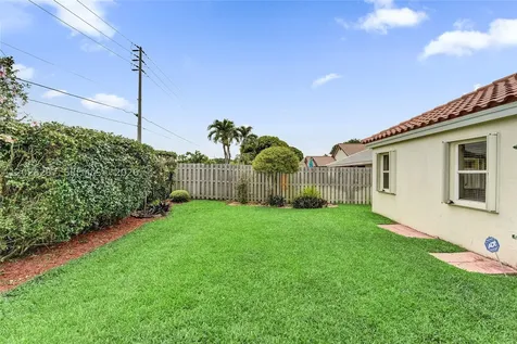 8860 Southern Orchard Road S Davie FL 33328