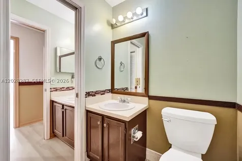8860 Southern Orchard Road S Davie FL 33328