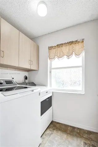 8860 Southern Orchard Road S Davie FL 33328