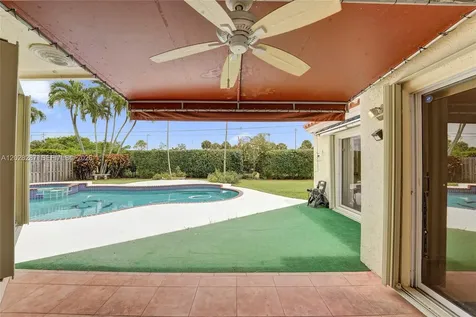 8860 Southern Orchard Road S Davie FL 33328