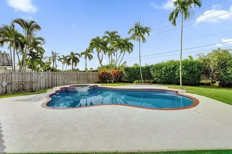8860 Southern Orchard Road S Davie FL 33328