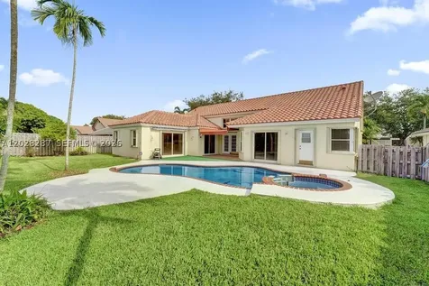 8860 Southern Orchard Road S Davie FL 33328