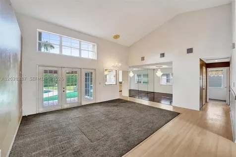 8860 Southern Orchard Road S Davie FL 33328
