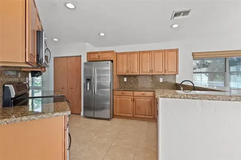 1303 NW 167 Avenue Pembroke Pines FL 33028