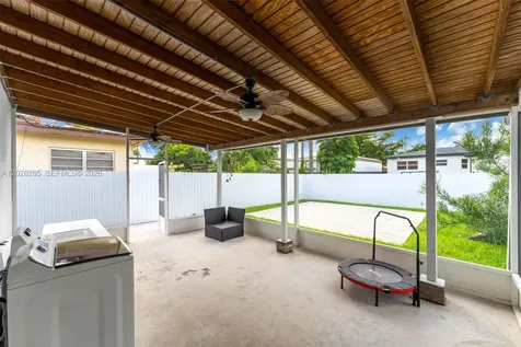 4780 NW 6th Street Miami FL 33126