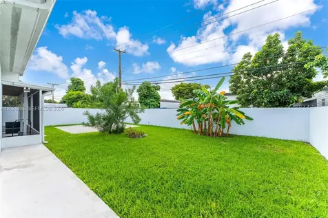 4780 NW 6th Street Miami FL 33126