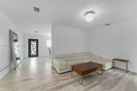4780 NW 6th Street Miami FL 33126