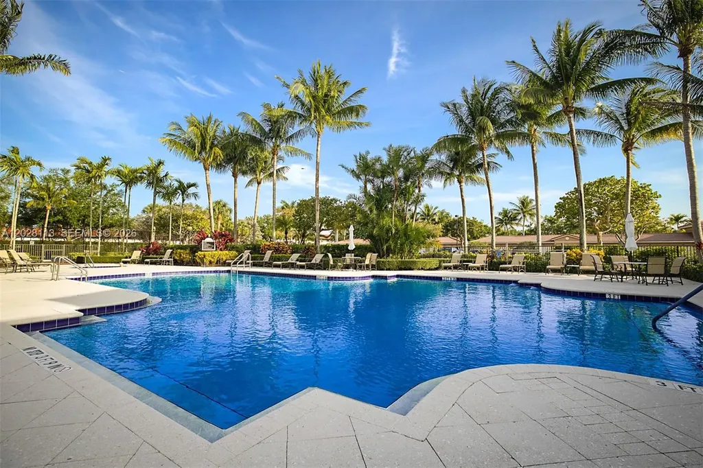 4905 Midtown Lane Palm Beach Gardens FL 33418