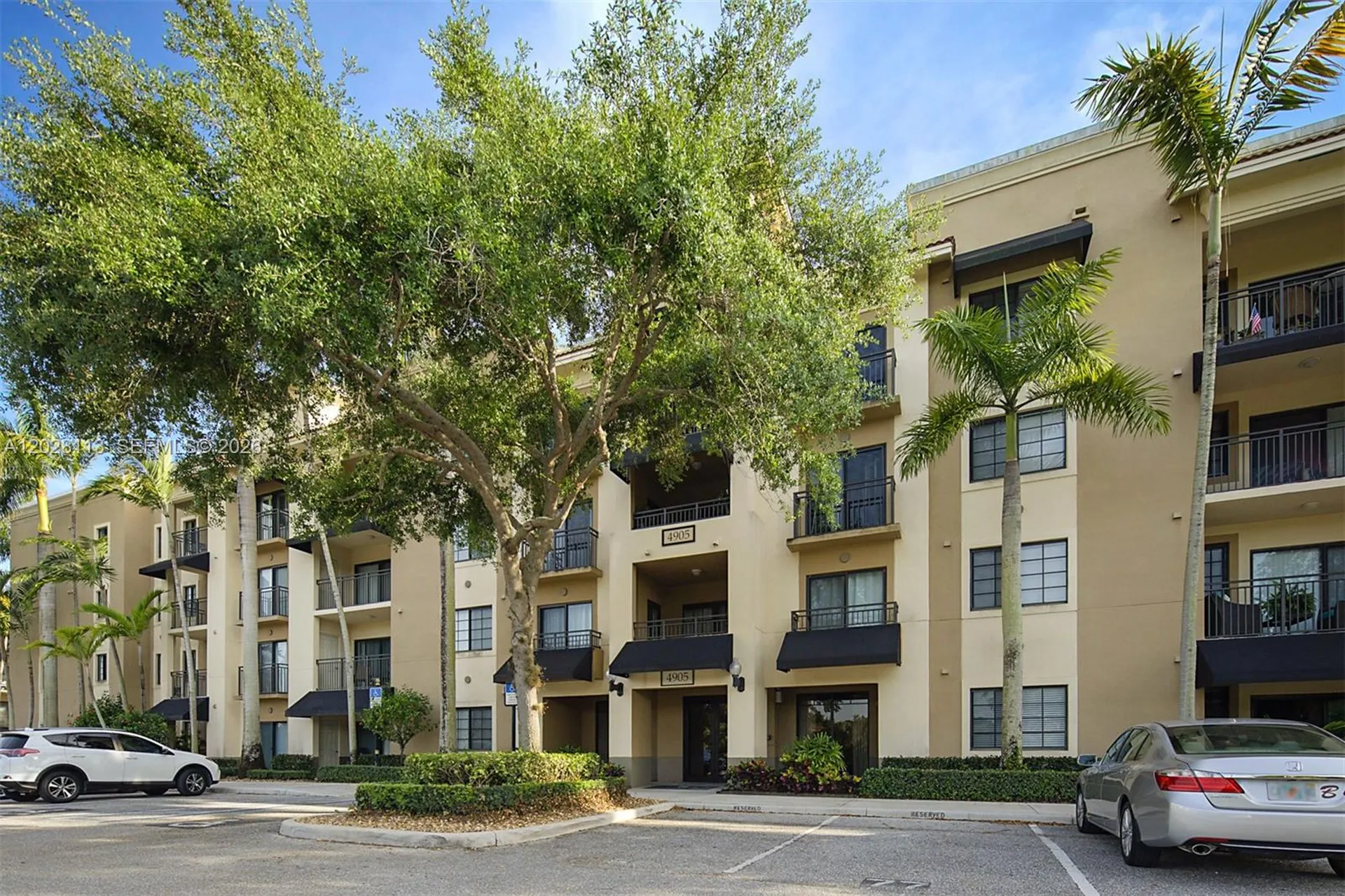 4905 Midtown Lane Palm Beach Gardens FL 33418