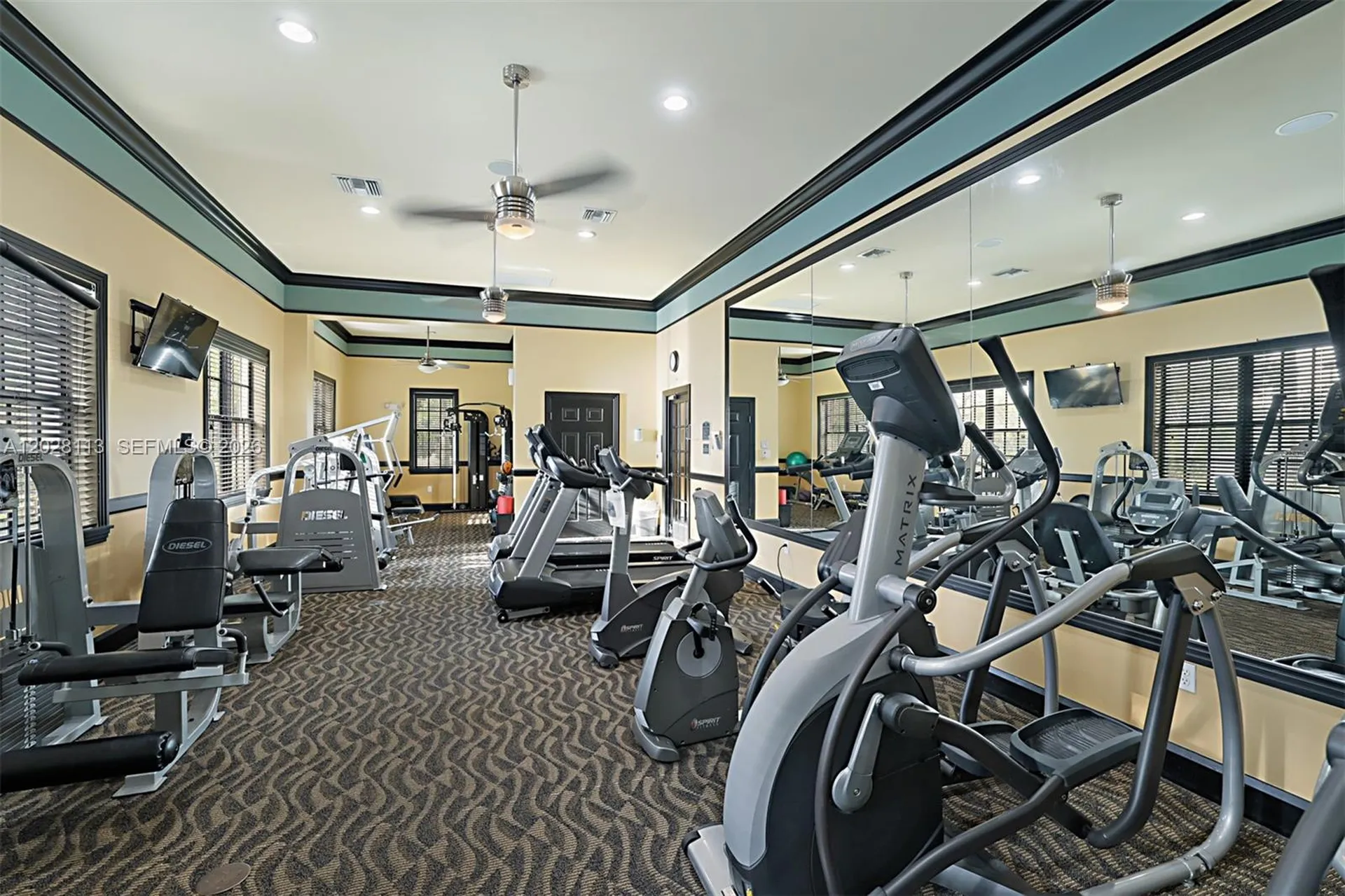 4905 Midtown Lane Palm Beach Gardens FL 33418