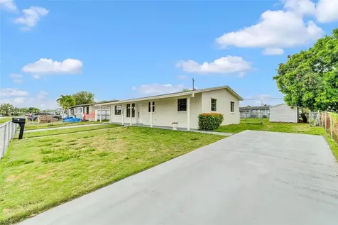 10721 SW 149th Terrace Miami FL 33176