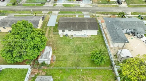 10721 SW 149th Terrace Miami FL 33176