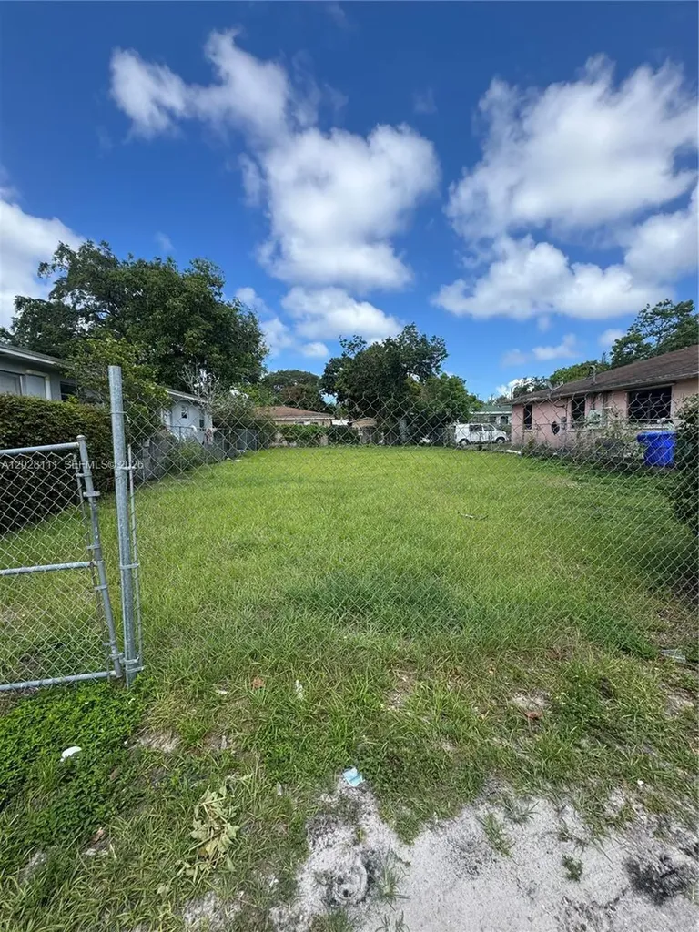 6335 NW 1st Court Miami FL 33150