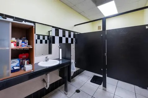 10200 NW 25th Street Doral FL 33172