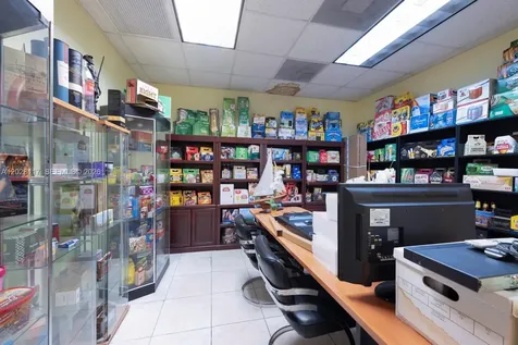 10200 NW 25th Street Doral FL 33172