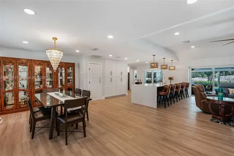 9800 Weathervane Manor Plantation FL 33324