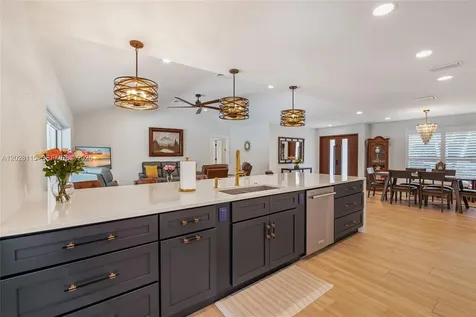 9800 Weathervane Manor Plantation FL 33324