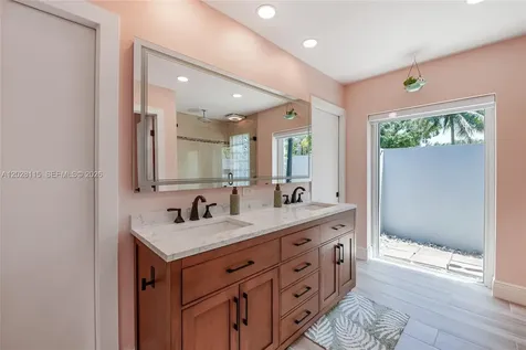 9800 Weathervane Manor Plantation FL 33324