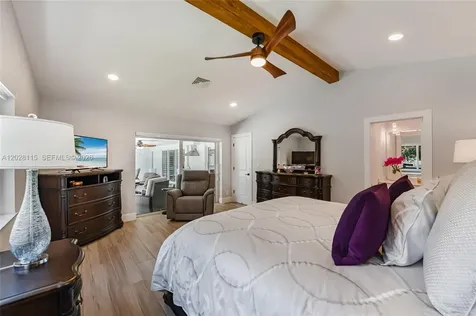 9800 Weathervane Manor Plantation FL 33324
