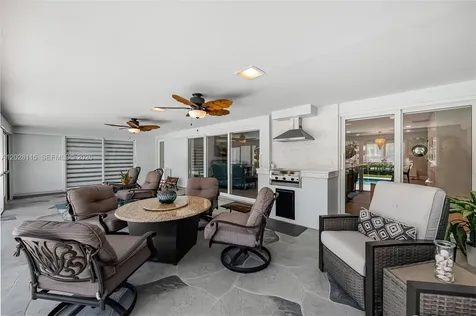 9800 Weathervane Manor Plantation FL 33324
