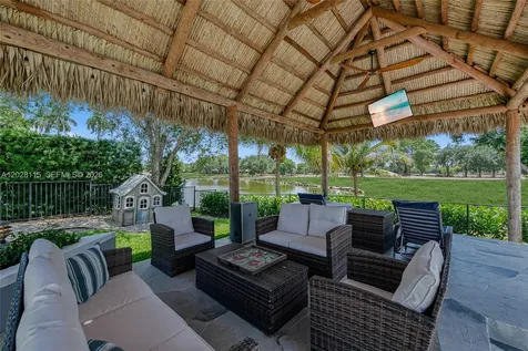 9800 Weathervane Manor Plantation FL 33324