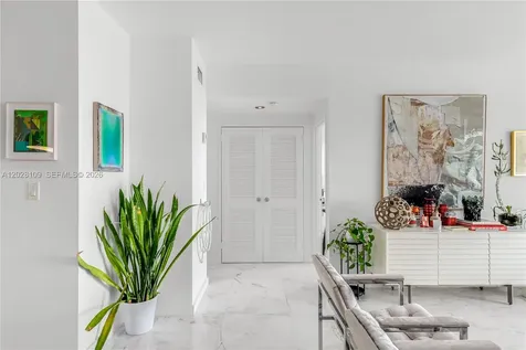 3 Island Avenue Miami Beach FL 33139