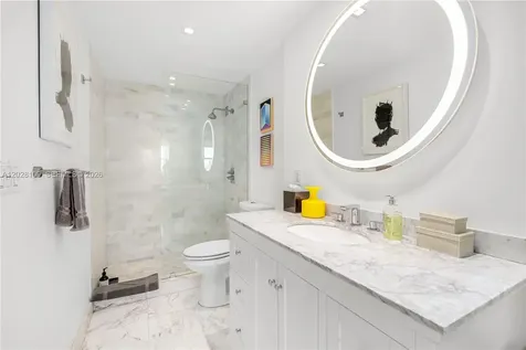 3 Island Avenue Miami Beach FL 33139