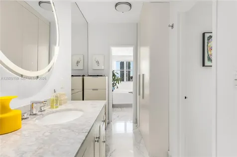 3 Island Avenue Miami Beach FL 33139