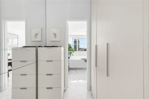3 Island Avenue Miami Beach FL 33139