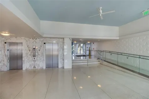 3 Island Avenue Miami Beach FL 33139