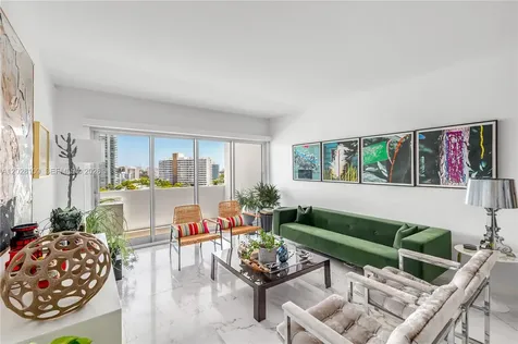 3 Island Avenue Miami Beach FL 33139